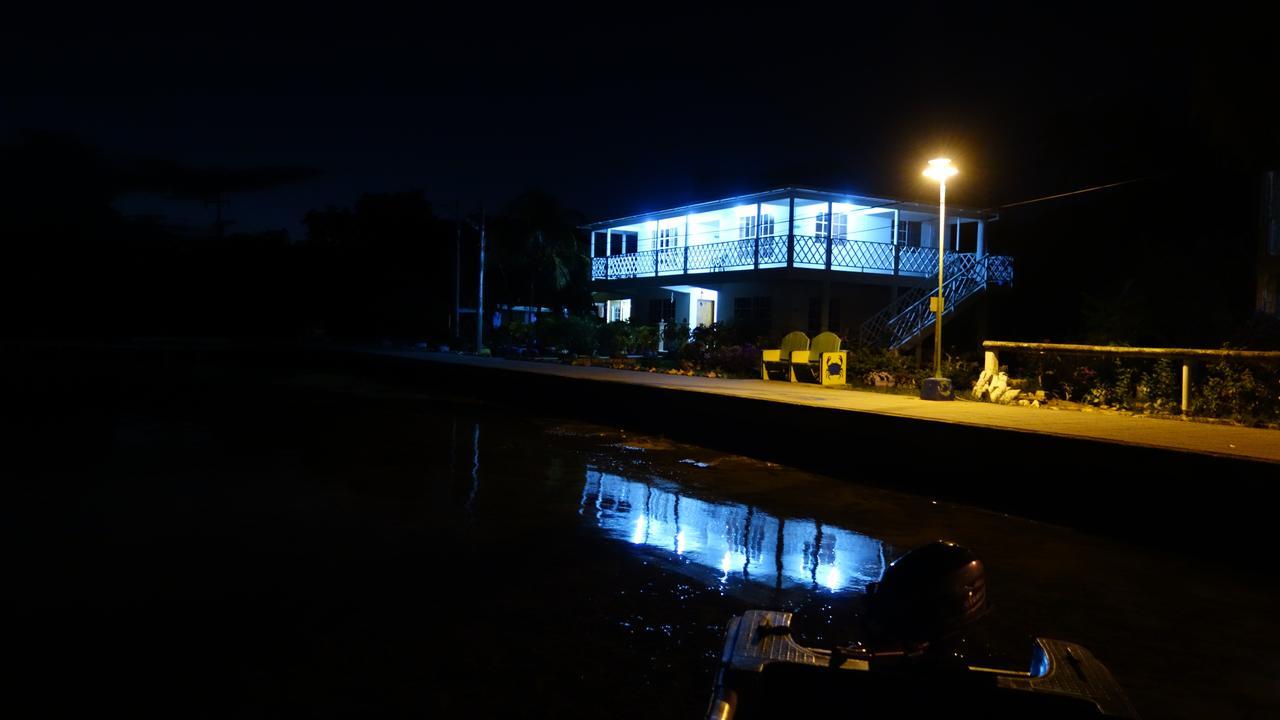 Posada Sunshine Paradise Providencia Island ภายนอก รูปภาพ