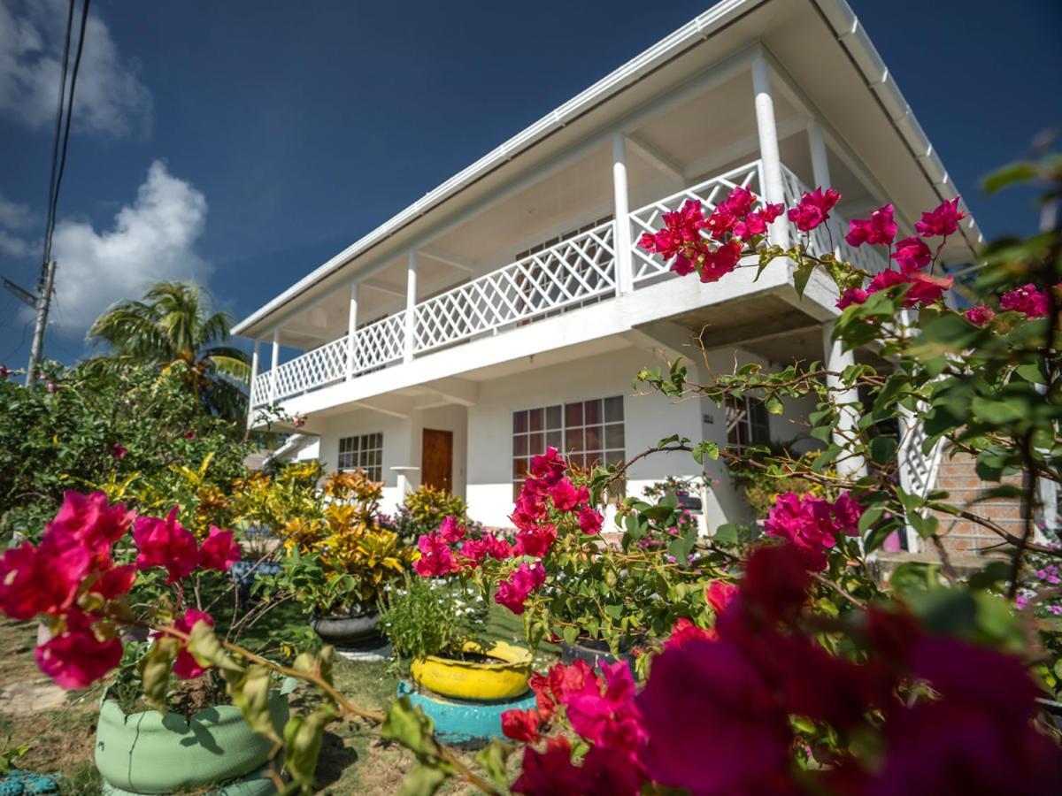 Posada Sunshine Paradise Providencia Island ภายนอก รูปภาพ