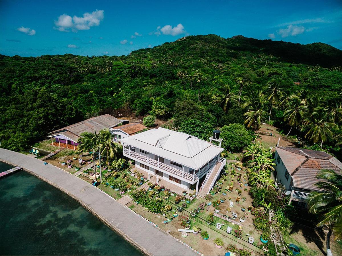 Posada Sunshine Paradise Providencia Island ภายนอก รูปภาพ
